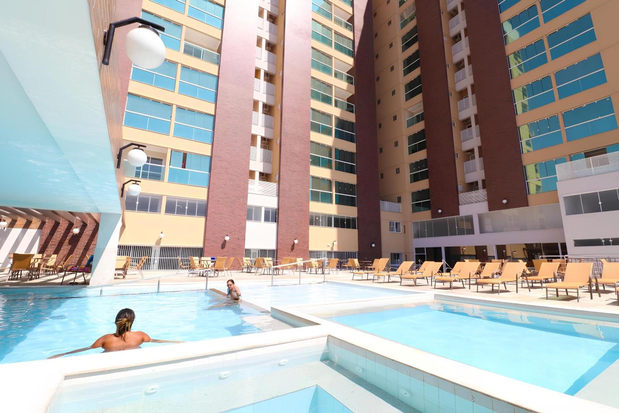 Piazza Diroma Com Acesso Ao Acqua Park Apartment Caldas Novas Ngoại thất bức ảnh